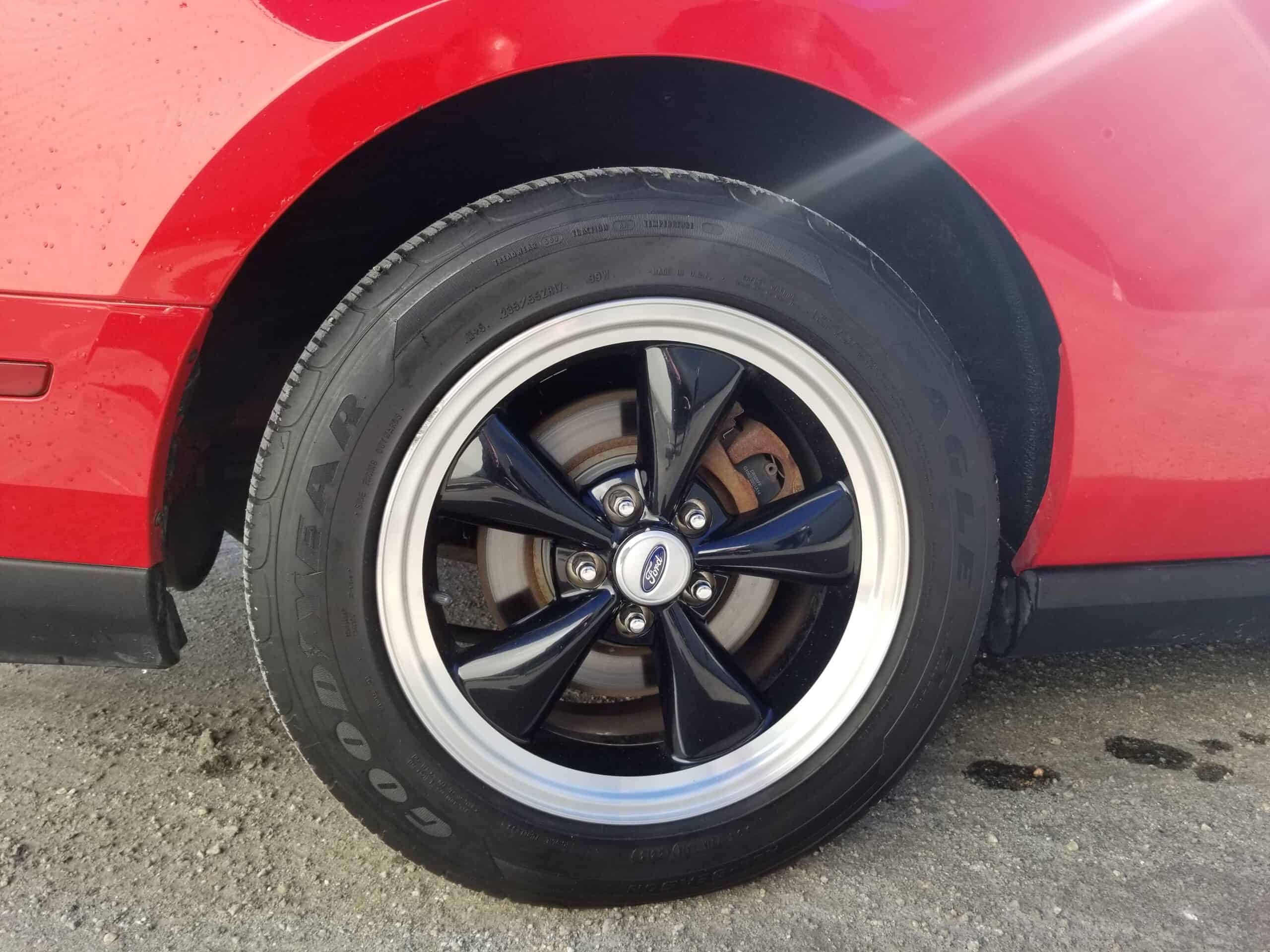 2010 Ford Mustang Convertible 2D