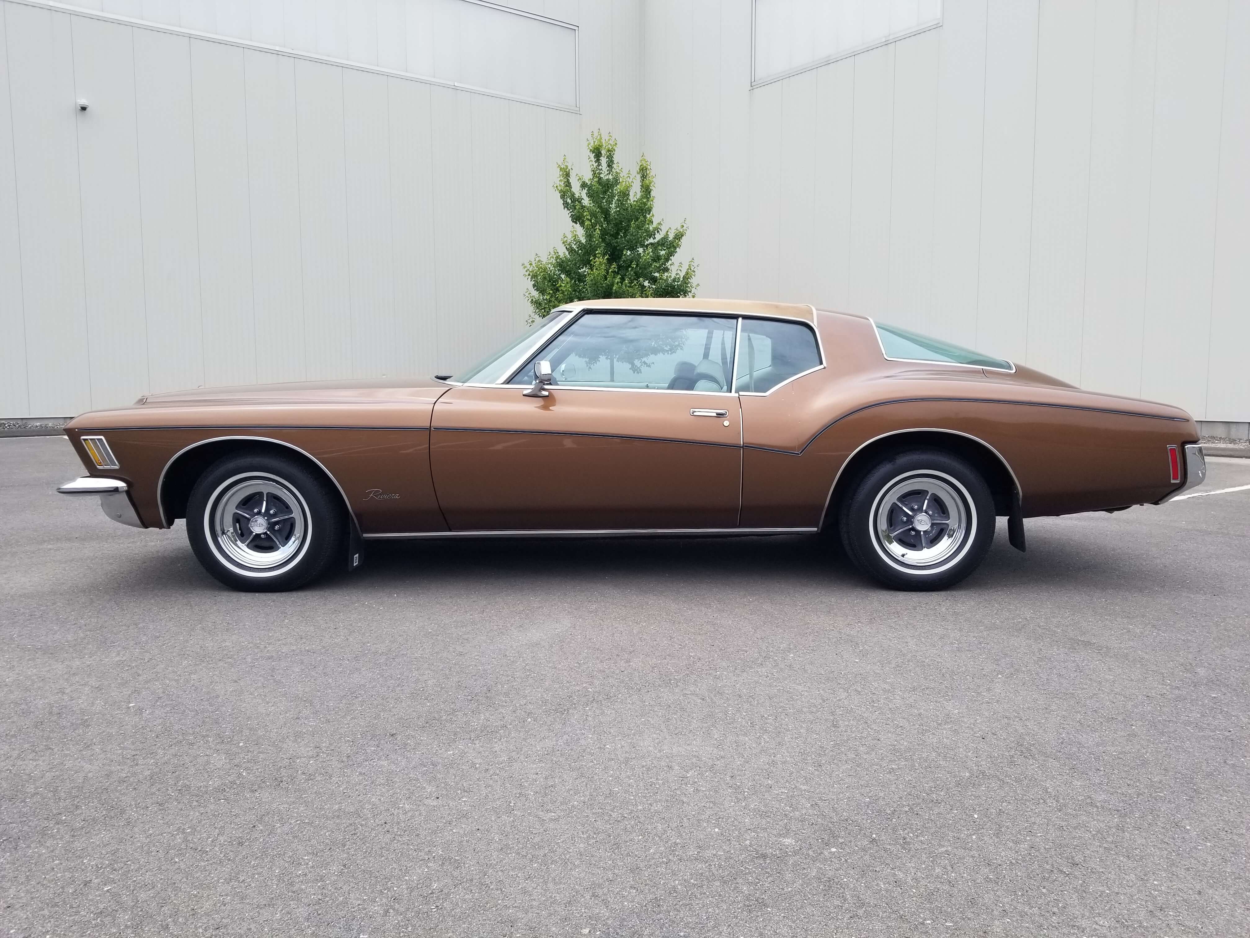 1972 Buick Riviera Interior