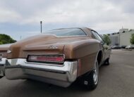 1972 Buick Riviera Coupe 2D