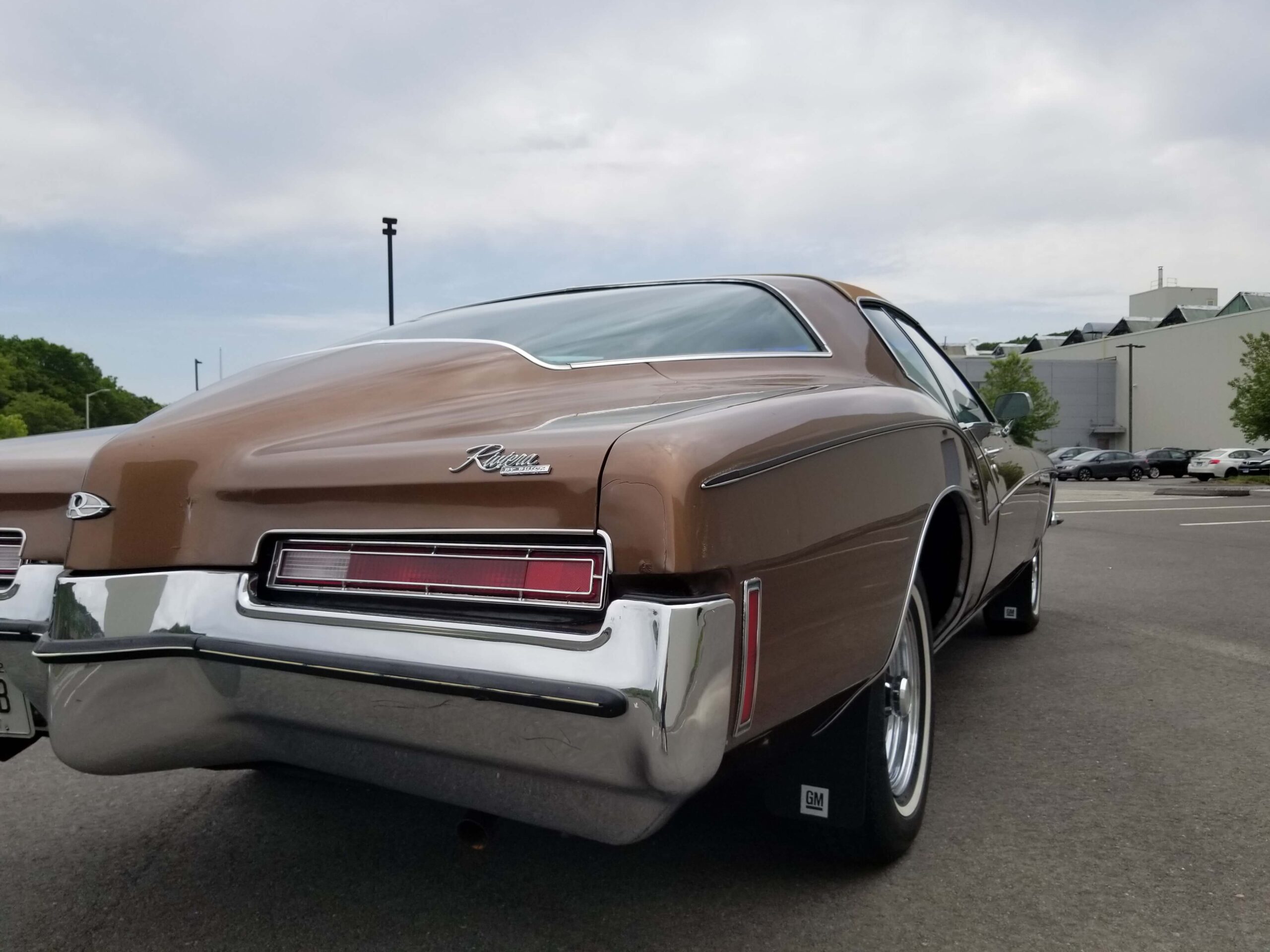 1972 Buick Riviera Coupe 2D