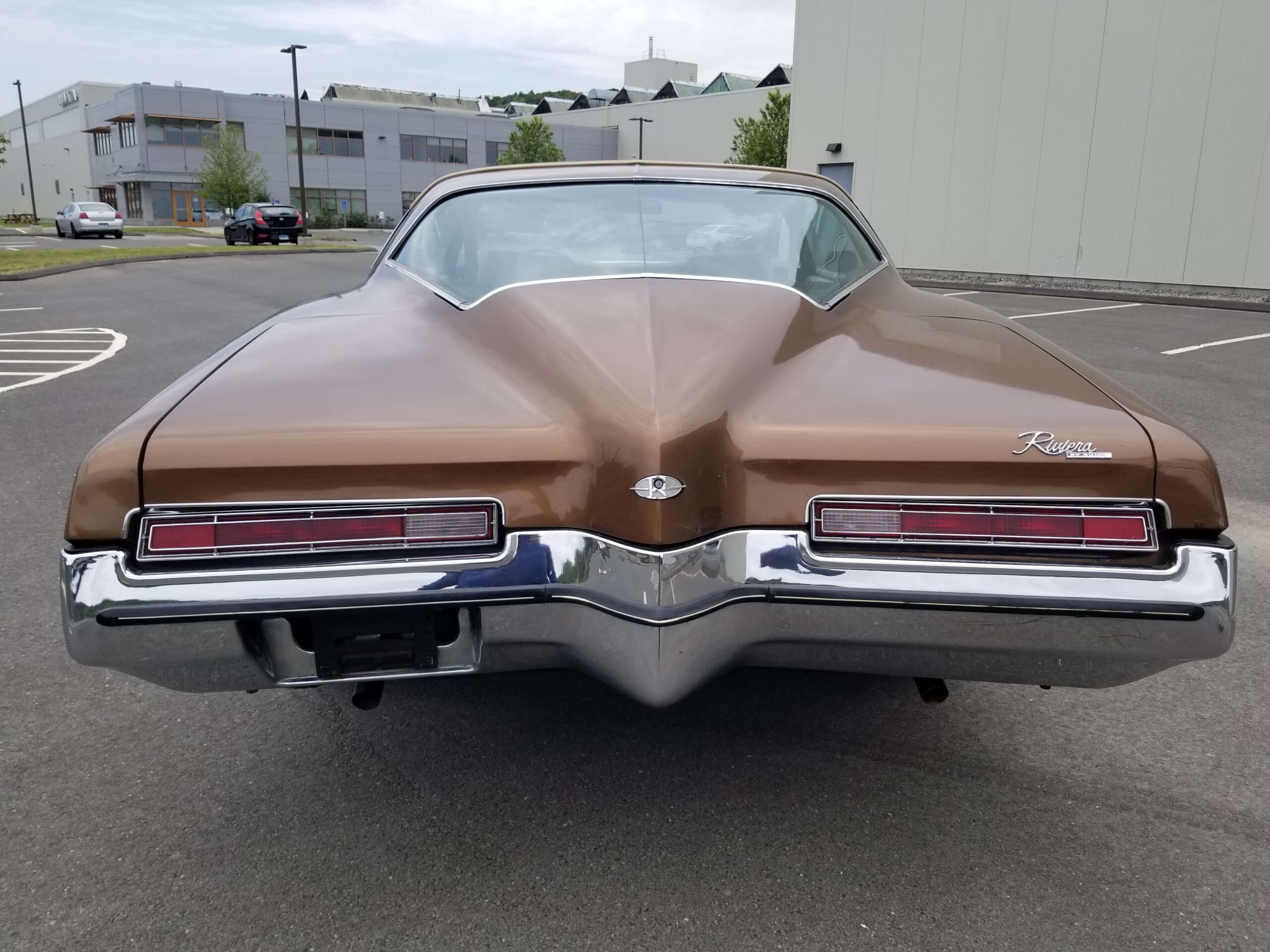 1972 Buick Riviera Coupe 2D