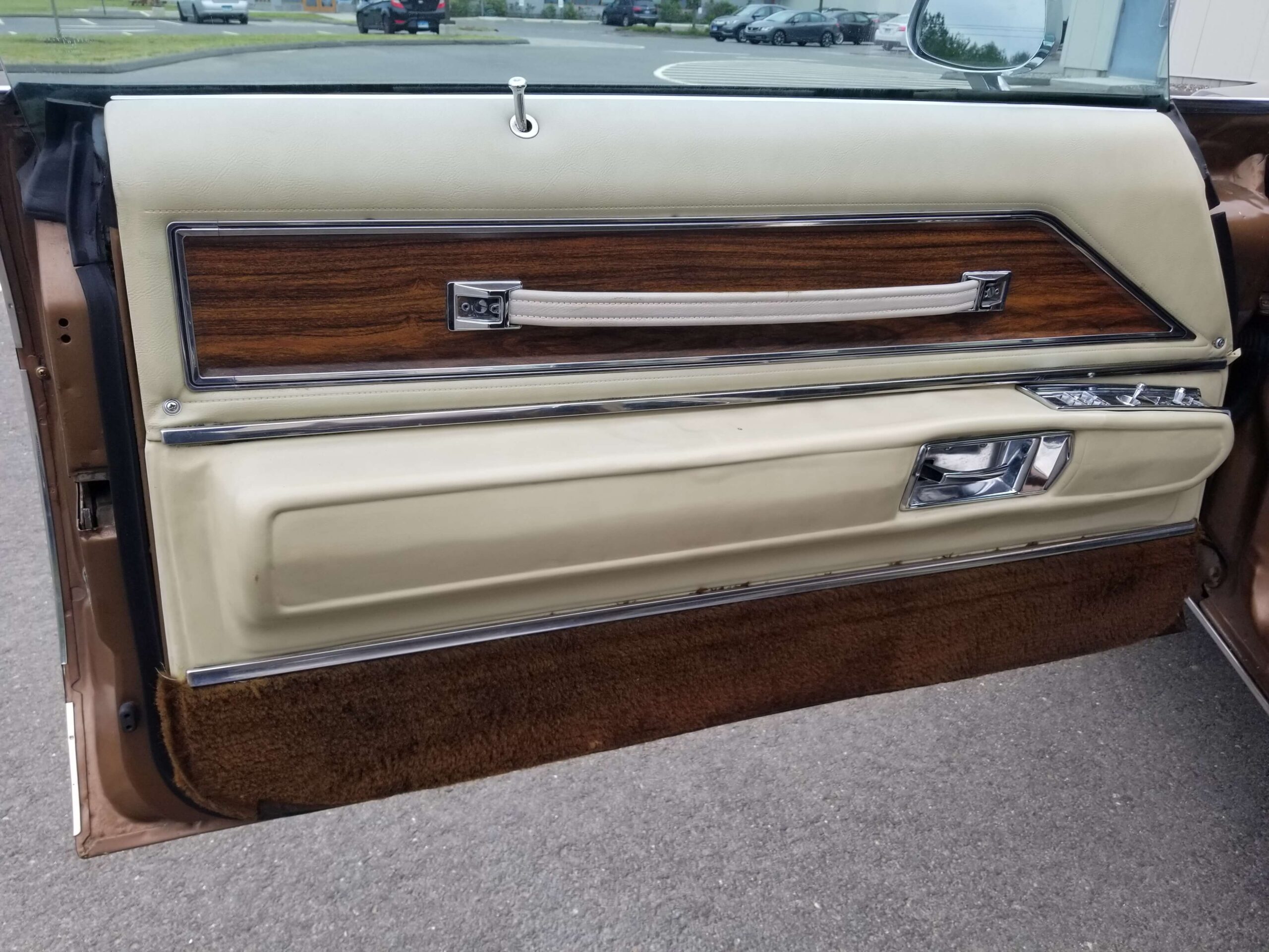 1972 Buick Riviera Coupe 2D