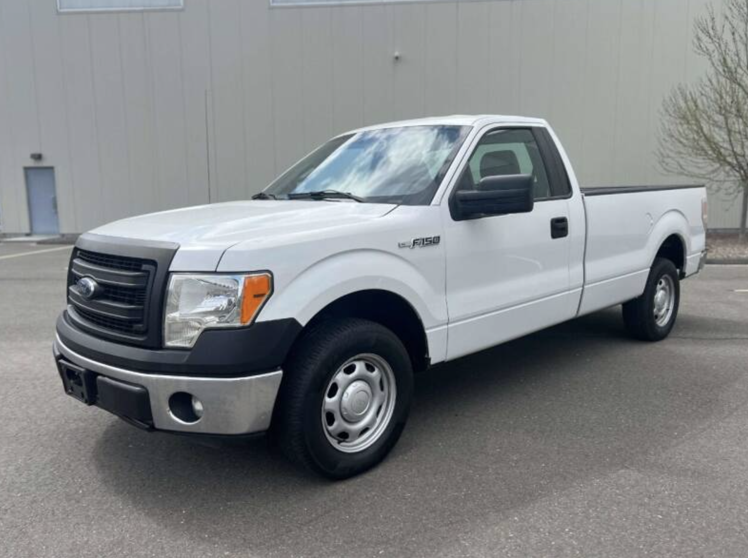 2013 FORD F-150 XL Regular Cab 8 ft