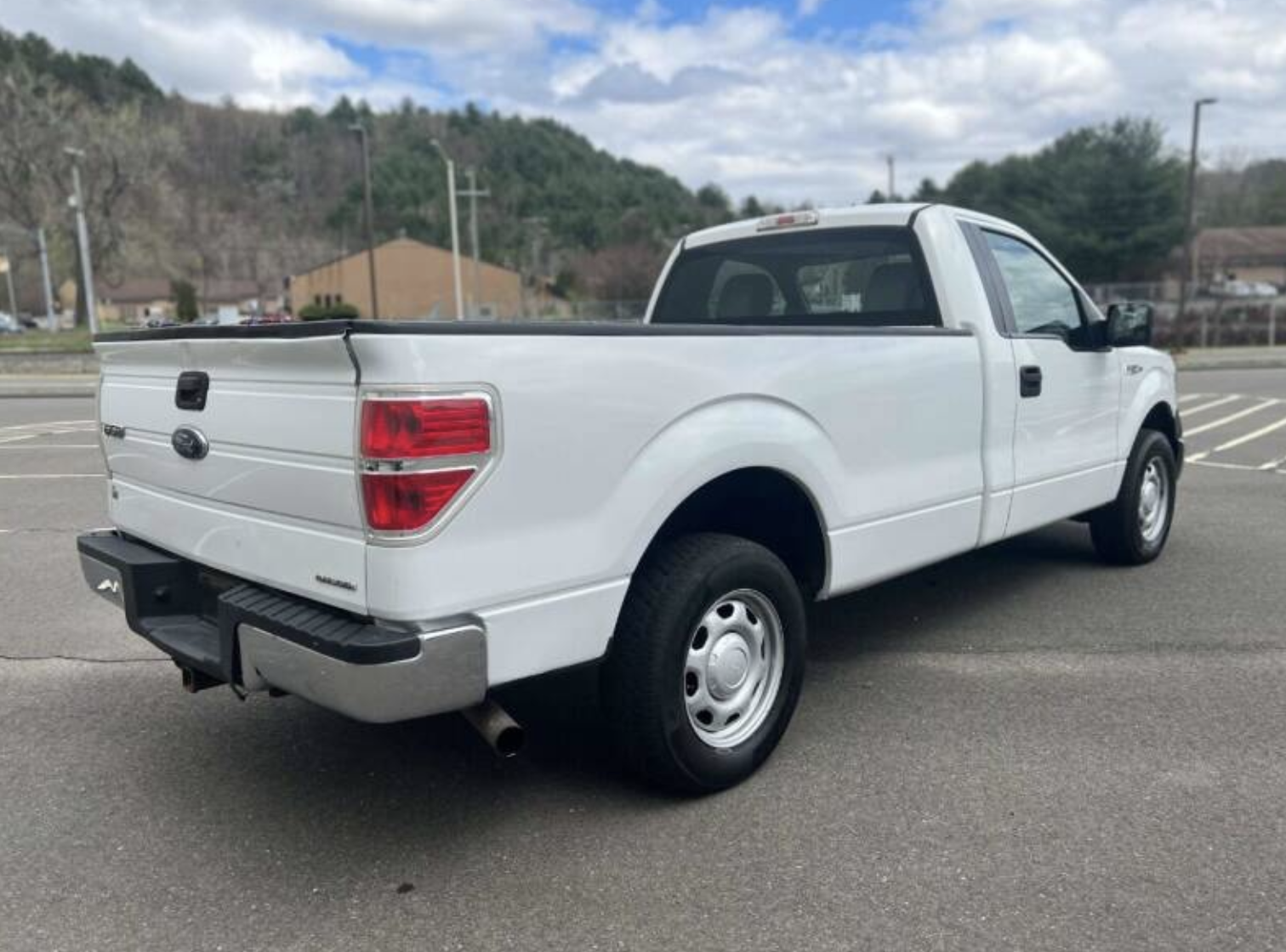 2013 FORD F-150 XL Regular Cab 8 ft