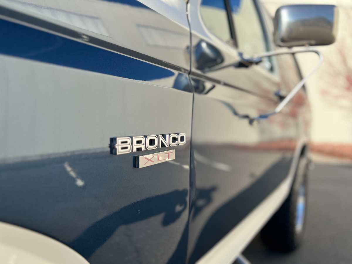 1985 Ford Bronco 1/2 ton