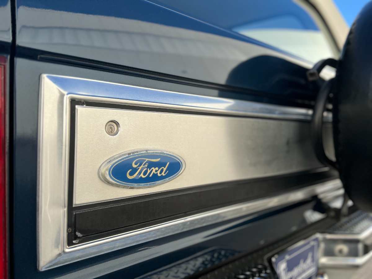 1985 Ford Bronco 1/2 ton