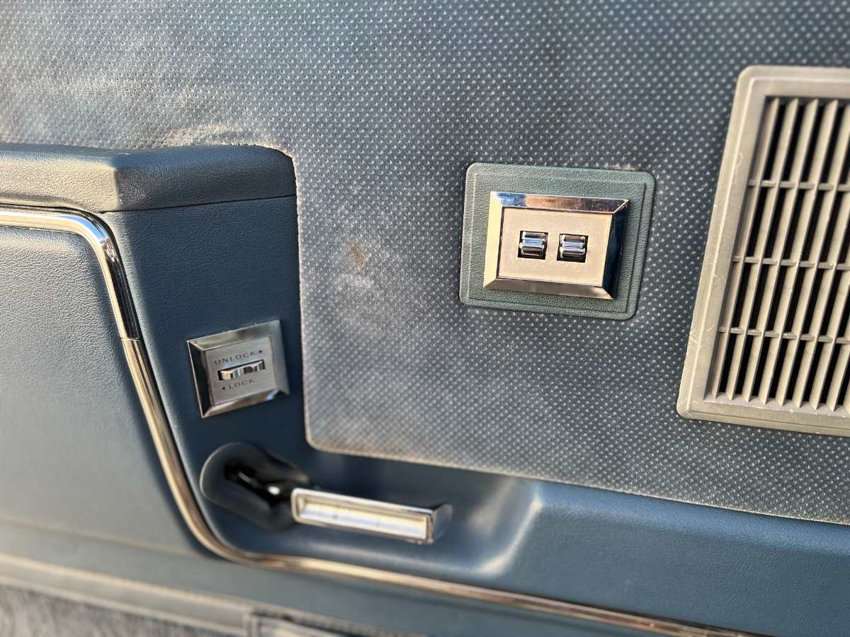 1985 Ford Bronco 1/2 ton