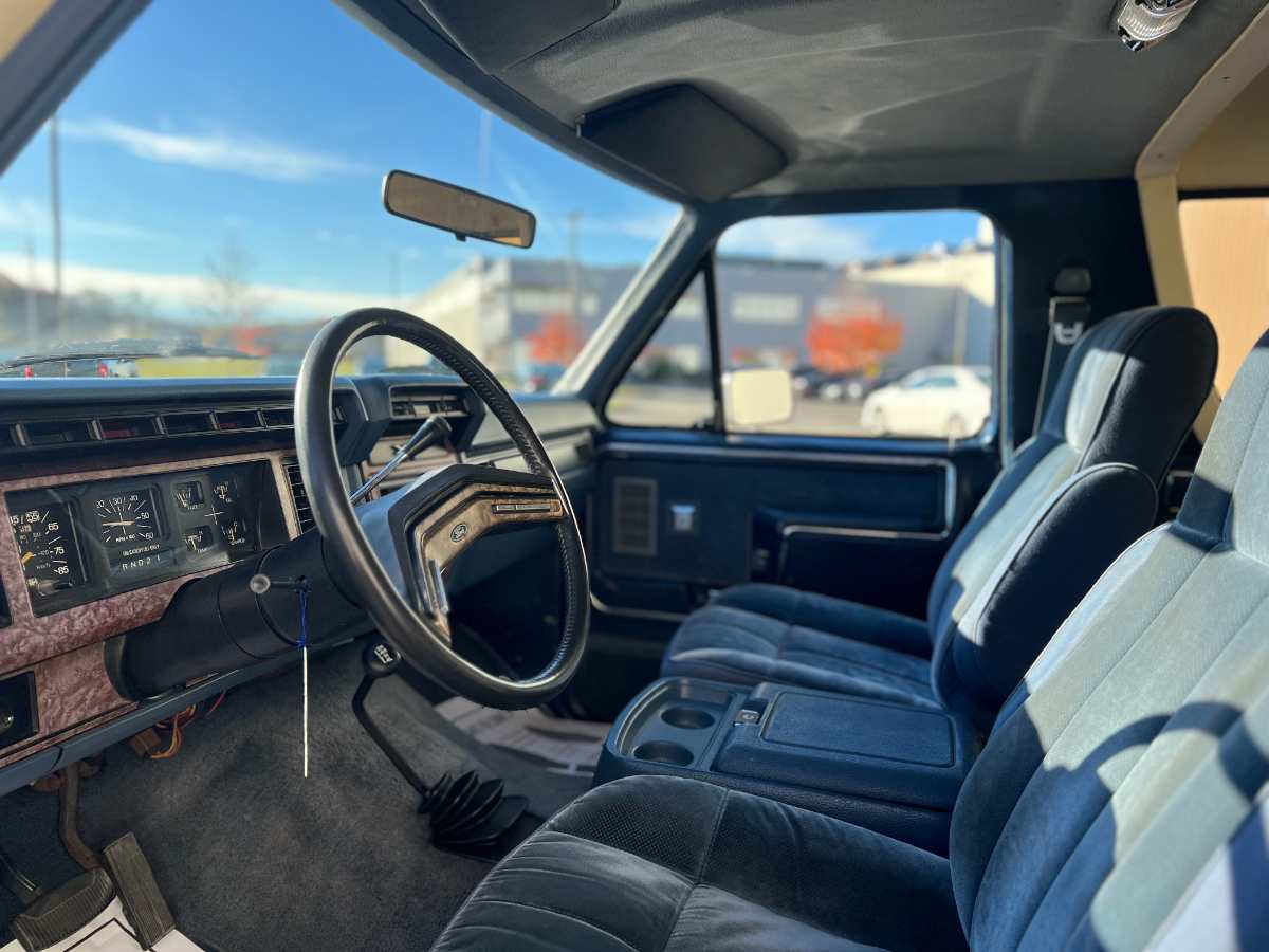 1985 Ford Bronco 1/2 ton